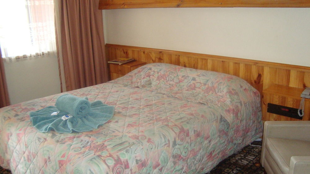 Coomacountry Club Motor Inn Ngoại thất bức ảnh