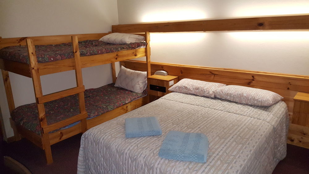 Coomacountry Club Motor Inn Ngoại thất bức ảnh