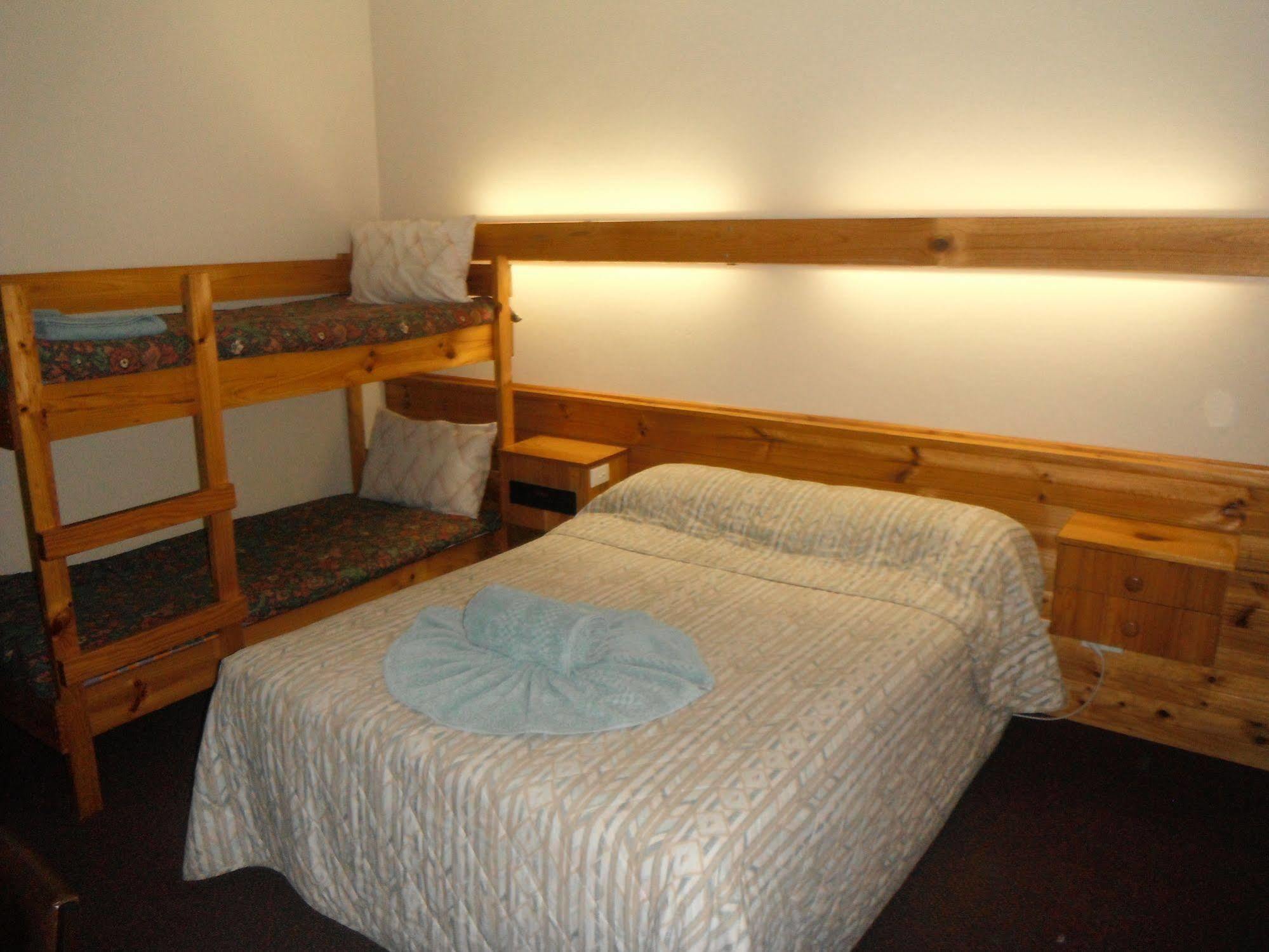 Coomacountry Club Motor Inn Ngoại thất bức ảnh