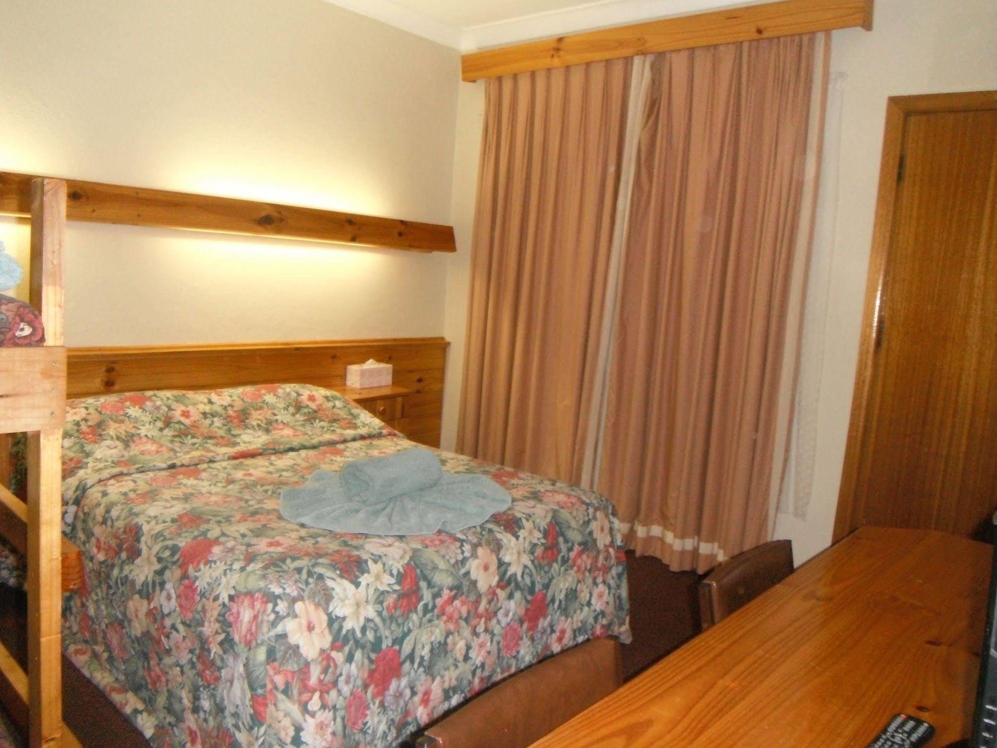 Coomacountry Club Motor Inn Ngoại thất bức ảnh